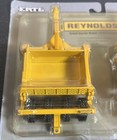 1 64 Ertl Reynolds Gated Ejector 17e10 5 Scraper Diecast Implement Set  16151