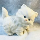 White Ceramic Persian Kitten Figurine Blue Eyes 4 5    Vintage Gift For Cat Lover