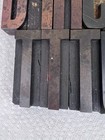 Vtg Lot Of 20 Letterpress Letters Wood Type Printers Block Same Font 3    Patina