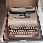 1955 Underwood Deluxe Quiet Tab Portable Typewriter W case All Parts Working