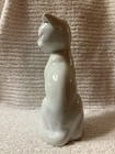 Vintage White Ceramic Cat Figurine   Unmarked  sitting Cat Statue  8   
