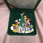 Disney Mickey   Friends Christmas Tree Pin Set Limited Edition Green Display Box