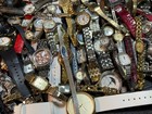 Vintage now Women Watch Lot Of  100  Quartz mechanical citizen wittnauer elgin