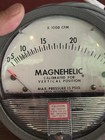 Dwyer Magnehelic Air Pressure Gauge 4in Face 15 Psig 1 8in Back Mount