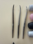 Lot Of 2 Tatting Shuttle Lace Making Sewing Tools  4 Thimbles   3 Sewing Tools