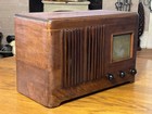 Antique 1939 Emerson Dm-331 Radio Am Short Wave Nice Walnut Case Original Knobs
