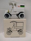Ertl  2217 1905 Delivery Car  deutz Allis  1 25 Scale Diecast Coin Bank