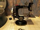 Vintage Singer Sewing Machine No 20