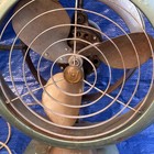 Vtg 1950s Mid Century Modern Vornado Table Fan Turquoise 2 Speed