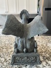 Winged Gray Stone-look Gargoyle Statue Figurine On Decorative Base Fantasy