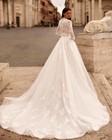 Elegant A-line Wedding Dresses High Neck Long Sleeved Lace Applique Bridal Gowns