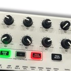 Akai Professional Mpk Mini Mk2 Keyboard   Pad Controller  special White Edition 
