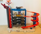 Hot Wheels Super Ultimate Garage Playset Fml03