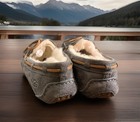 Ugg Dakota Pewter 5612 Woman   s Slipper  Moccasins  Size 6  New 100  Authentic