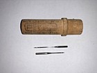Lot Of  3  Vintage The Boye Needle Co  Wood Shuttles W   2  Sewing Needles