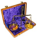 Antique Brass Polished Balance Scale With Velvet Box With Weights Jewelry 50 Grm
