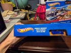 Hot Wheels 2010 Radical Roadway City Race Street Race Track Playset With Car New