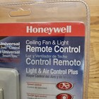 Honeywell Universal Smart Sync Ceiling Fan   Light Wall Control 40014 New Sealed