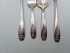 Lot Of 4 Daffodil 1847 Roger   s Brothers Silverplate Silverware Teaspoons Forks