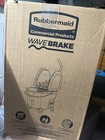 Rubbermaid Wavebrake  New 35 Qt  Commercial Mop Bucket   Wringer