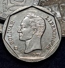 2002 Venezuela 20 Bolivares Coat Of Arms 20mm Coin   see Description  