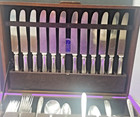 Beautiful Vintage Grosvenor Pattern Oneida Community 77pc Silver-plated Flatware
