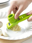 1pc Multifunctional Garlic   Ginger Masher - Easy Grinding Kitchen Tool   Green
