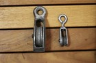 2 Small Vintage Pulleys Lot Block Tackle Single Rope Cast Iron Metal 3-1 4 2-1 2