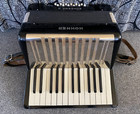 Hohner Student Ii Vintage Piano Accordion 25 Keys   12 Bass Tested Working
