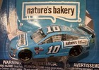 Lionel Danica Patrick  10 Nature s Bakery Chevrolet 2017 1 64 Nascar Diecast