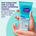 Clean   Clear Deep Action Exfoliating Facial Cleanser  Scrub   Face Wash 7 Fl Oz