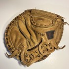 Vintage 7000 Professional Model Baseball Catchers Mitt Glove Rht Used