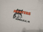 Vintage Hooters Honolulu Sexy Nascar Pit Crew Graphic T Shirt Size Large Rare 