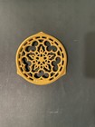 Le Creuset Enameled Cast Iron Deluxe Round Trivet  9  Yellow France