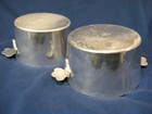 2 Unis Cordon Bleu Aluminum Charolette Molds  16 Heart Shaped Handles No Lid Gd