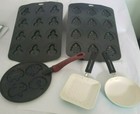 Lot Of Baking cooking Pans 2 X Christmas Baking Sheets  Pancake Griddle  2 Small