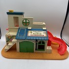 Vintage 70 s Fisher Price Little People  937 Play Family Sesame Street Clubhouse