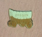 Vintage Oregon Covered Wagon Travel Souvenir Lapel Pin