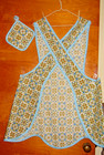 Handmade Bib Apron - Plus Sz - Cross Back -  Vintage Floral Design  - Retro