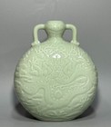 C Beautiful Chinese Monochromatic Glaze Porcelain Carved Vase H23cm