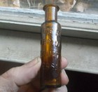 Amber Kiesserliche Privilegirt Altonatiche Emb Altona Essence Medicine Bottle