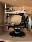 1950s Singer Sewhandy No  20 Child s Cast Iron Sewing Machine Box   Instructions