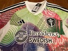 Nwt s Adidas Seattle Sounders 2025 Pre-match  pride  Soccer Jersey Men s Size M