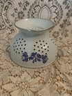 Vtg Pfaltzgraff Yorktowne Colander Enamelware Cream   Blue Handles