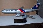 13  Boeing 747 Flying Tigers  federal Express  Desk Wood Airplane Model 1 200