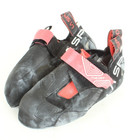 La Sportiva Theory Climbing Shoe - Women s  Hibiscus black  39 0  60897 