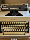 Vtg 1966 Olympia Sm9 De Luxe Portable Manual Typewriter Germany W  Case
