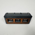 Vintage Retro Perpetual Desk Calendar Manual Daily Adjust Black   Woodgrain