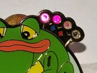 Lights Up Hopper T Frog Rally Flags Hot Air Balloon Fiesta Lapel Hat Pin Vintage