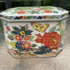 Vintage Daher Tin W  Hinged Lid  Made In England Victorian Couple floral Design